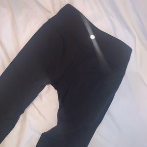 Black lululemon leggings